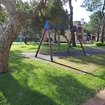 Little Paradise Al -